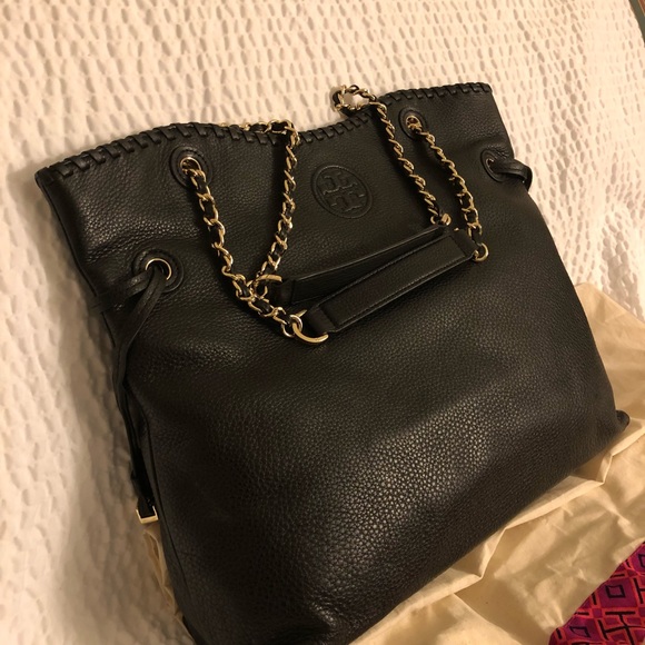 Tory Burch Marion Tote in Pebbled Leather - Picture 5 of 8
